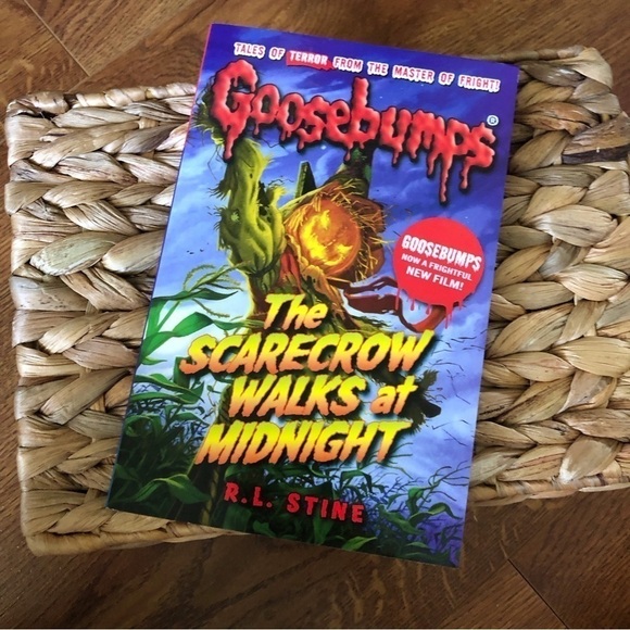 Goosebumps: The Scarecrow Walks at Midnight by: R.L. Stine, paperback book - Picture 1 of 5